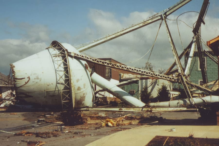 La Plata 2002 tornado aftermath
